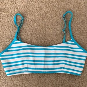 Lululemon sports bra size 6 like new!